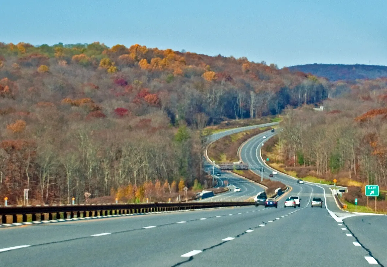 The Taconic State Parkway north of the Bear Mountain Parkway exit in Yorktown, New York