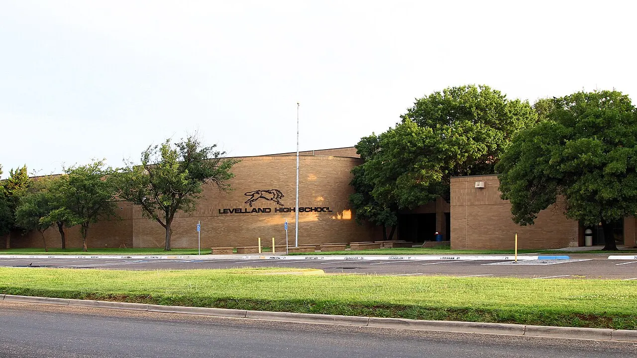 Front of Levelland High School in Levelland, Texas