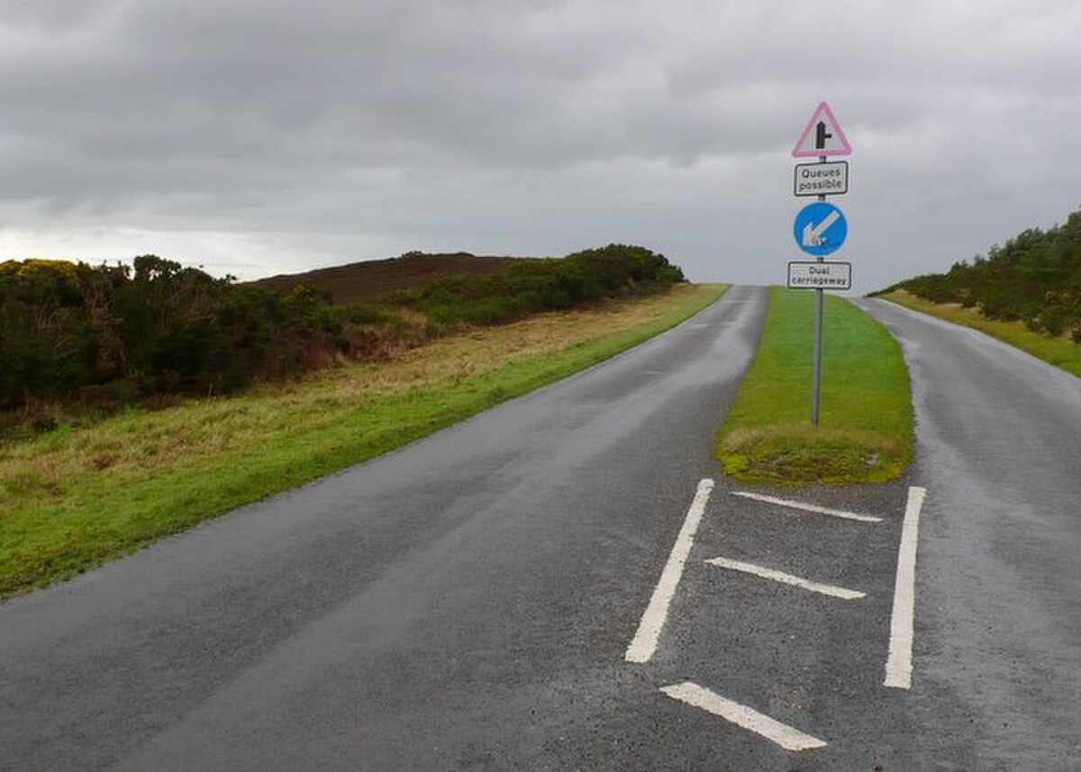A UK dual carriageway